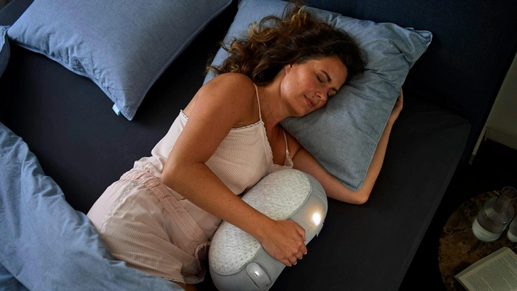 Read more about the article Не можете заснуть из-за тревожных мыслей? Вот простой лайфхак, позволяющий расслабиться и погрузиться в сон