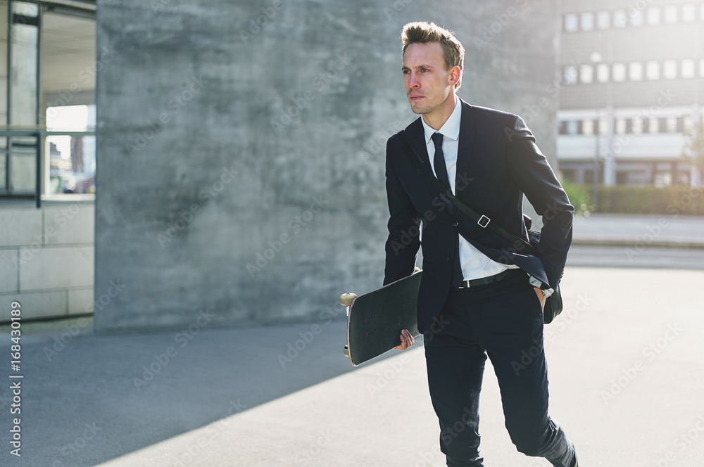 Read more about the article Стиль одежды Бекхэма: 7 секретов идеального мужского гардероба, которые работают в 2026