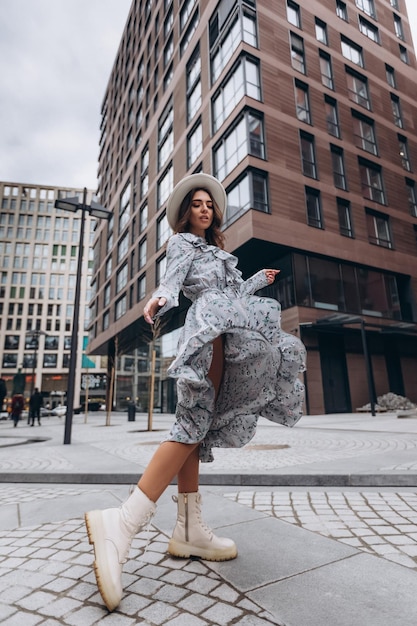 Read more about the article Модные женские образы 2026: фото, которые нужно сохранить прямо сейчас