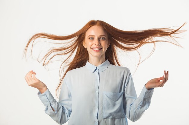 Read more about the article Услуги ухода за волосами: что реально работает, а что пустая трата денег?