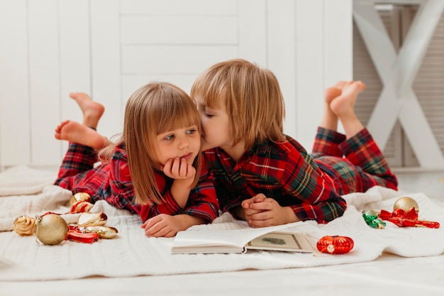 Read more about the article Охота на Нюшу и Кроша: где искать новую коллекцию игрушек Смешарики в Ростиксе и что почём