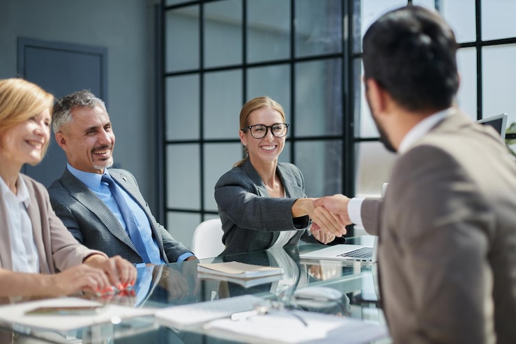 Read more about the article Мужской офисно-деловой стиль: почему он важнее, чем ты думаешь