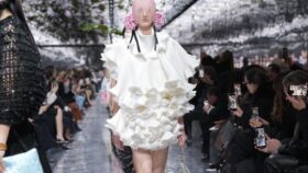 Новая коллекция Кристиан Диор: возвращение к истокам или смелый шаг в будущее?