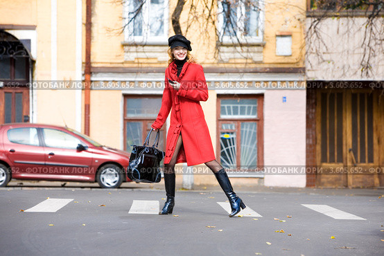 Read more about the article Какие цвета в одежде модные в 2026: главные оттенки, которые сделают ваш образ роскошным