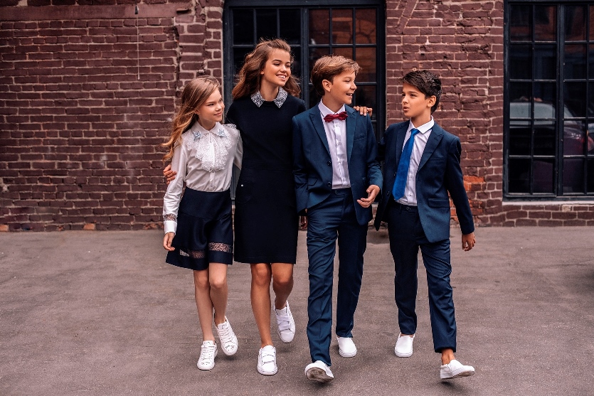 Read more about the article Не просто роба: виды рабочей одежды, которые перевернут твой взгляд на стиль (6 класс и старше)