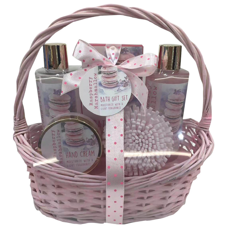 Read more about the article Набор уходовой косметики VT Holiday Edition: почему этот лимитированный сет раскупают за часы