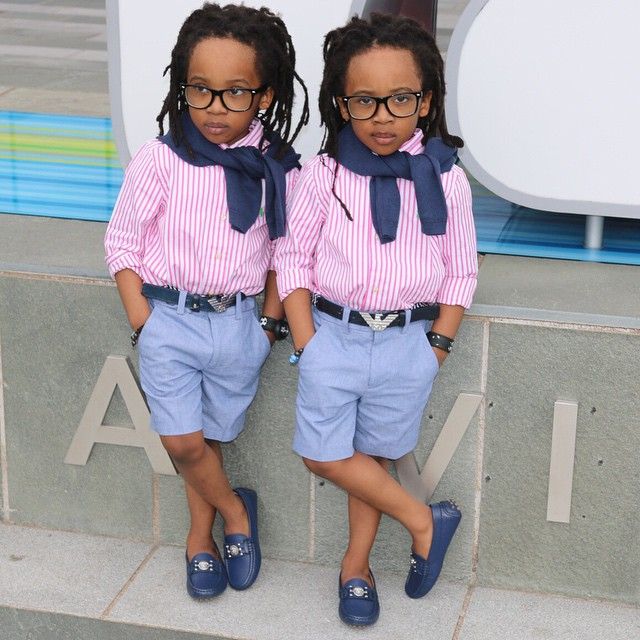 Read more about the article Стиль близнецы одежда: как не выглядеть одинаково, но быть неразлучными