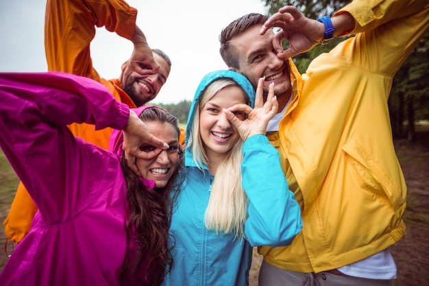 Read more about the article Мода 2025: Почему молодежь перестала слушать дизайнеров?