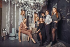 Модные образы на мероприятие: как выглядеть дорого и выделиться в 2026