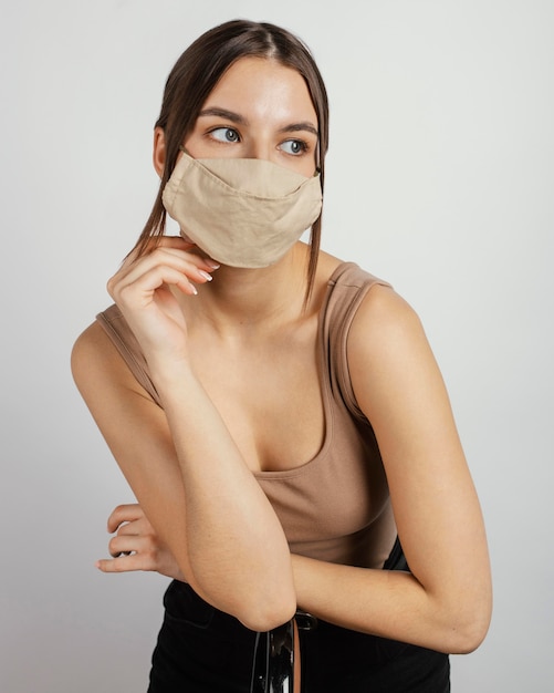 Read more about the article Гламур или Серая Мышка? Полный гид по видам девушек в одежде и без намеков на стереотипы