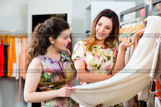 Read more about the article Модная одежда Пенза: Где искать тренды и не прогадать с ценой в 2026 году