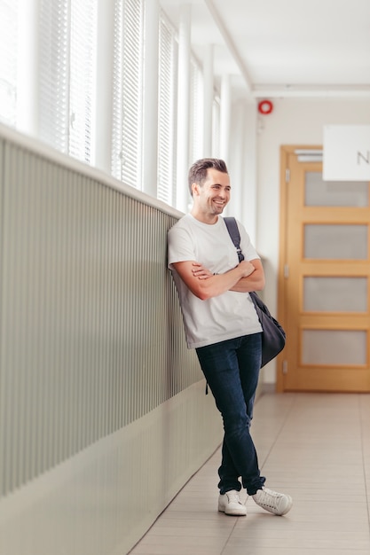 Read more about the article Новые правила делового стиля в школе: как выглядеть круто и не нарушать устав