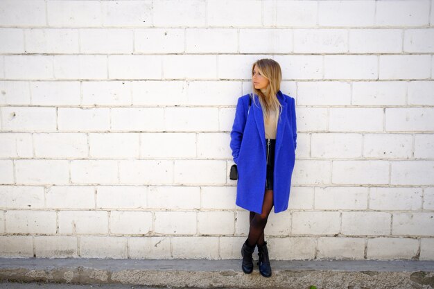 Read more about the article Назван официально самый модный цвет одежды в 2025: вы уже успели его купить?