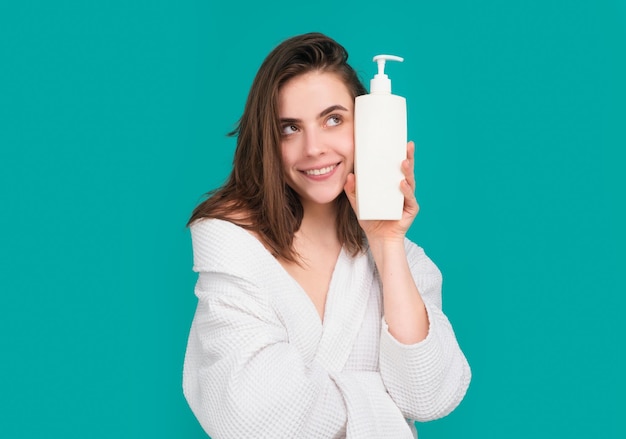 Read more about the article Шампунь без парабенов: что это на самом деле и зачем он нужен твоим волосам?