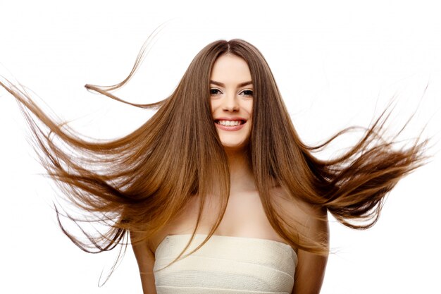 Read more about the article Спрей для мгновенного восстановления волос: магия в баллончике или развод маркетологов?